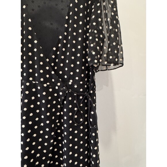 Alice + Olivia Dress Size 6 Womens Black Floral Embroidered Wrap Mini Chiffon - Picture 3 of 8